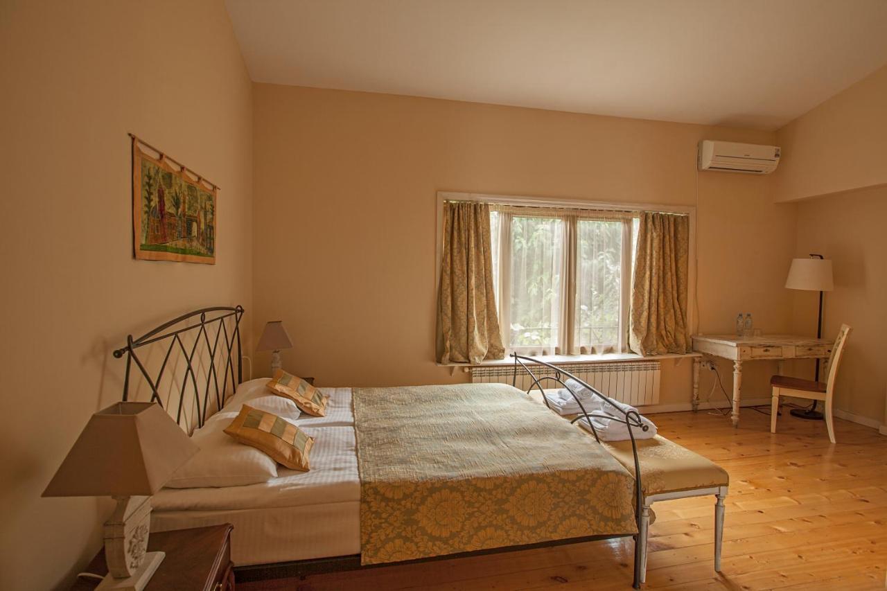 Caravan Villa Tbilisi ภายนอก รูปภาพ