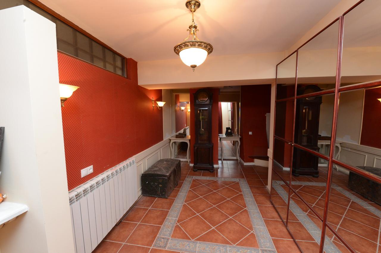 Caravan Villa Tbilisi ภายนอก รูปภาพ