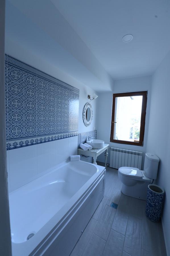 Caravan Villa Tbilisi ภายนอก รูปภาพ