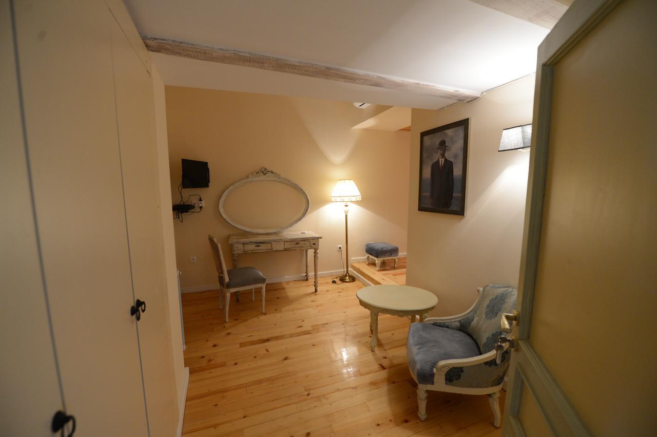Caravan Villa Tbilisi ภายนอก รูปภาพ