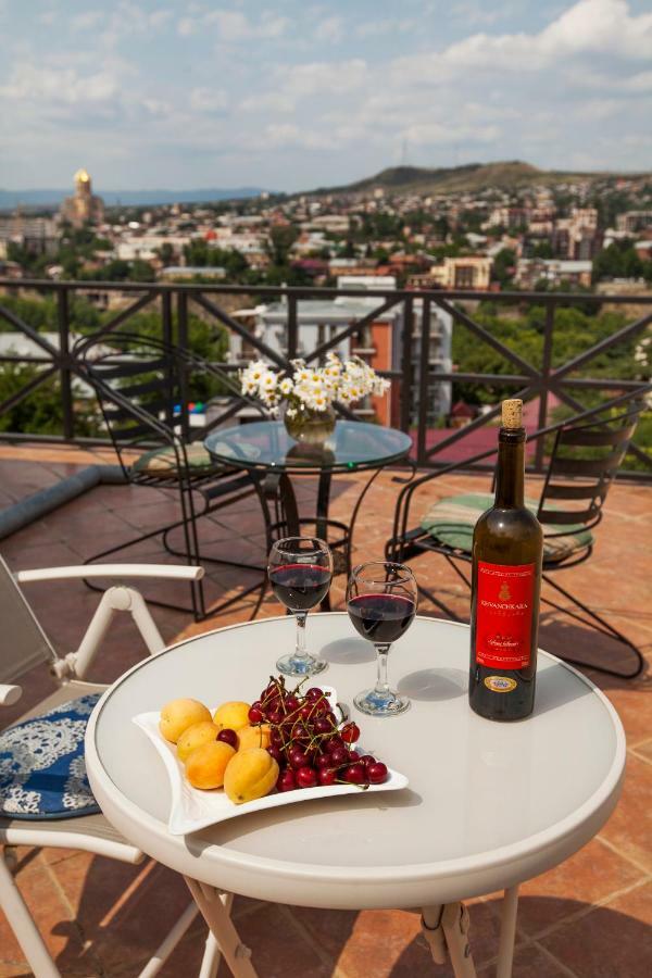 Caravan Villa Tbilisi ภายนอก รูปภาพ