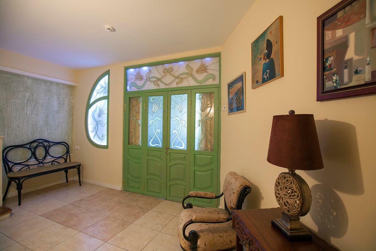 Caravan Villa Tbilisi ภายนอก รูปภาพ
