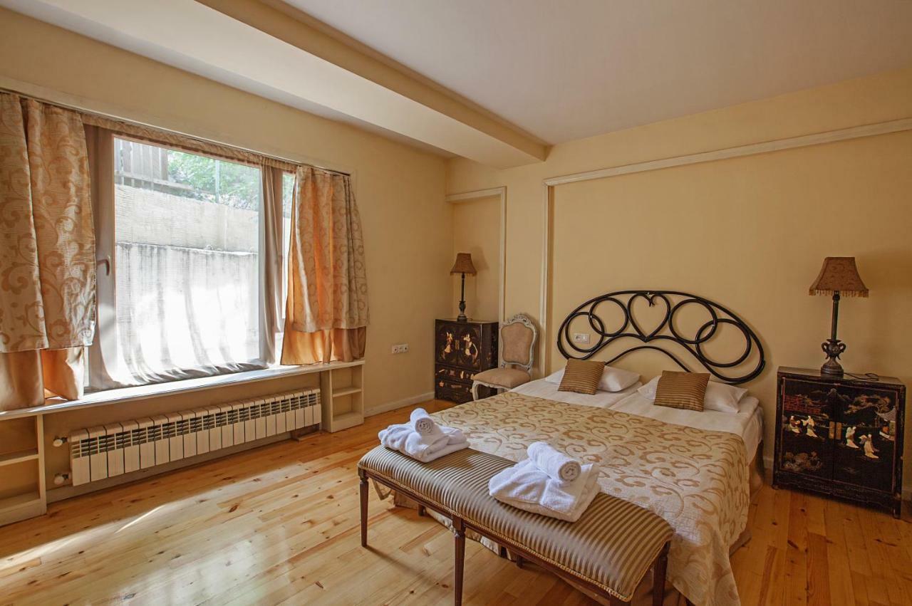 Caravan Villa Tbilisi ภายนอก รูปภาพ