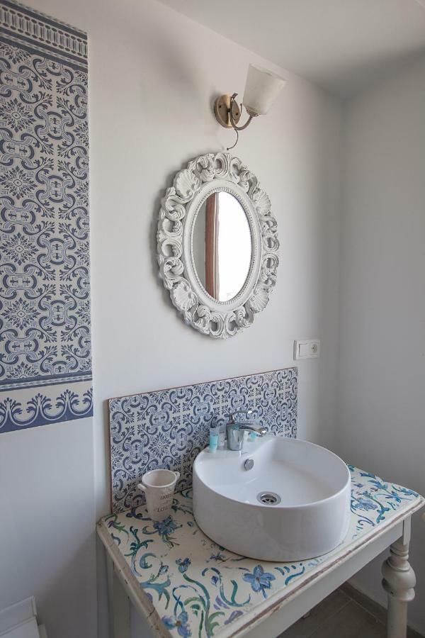 Caravan Villa Tbilisi ภายนอก รูปภาพ