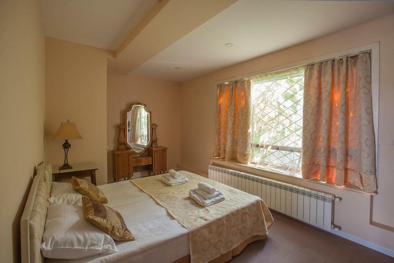 Caravan Villa Tbilisi ภายนอก รูปภาพ