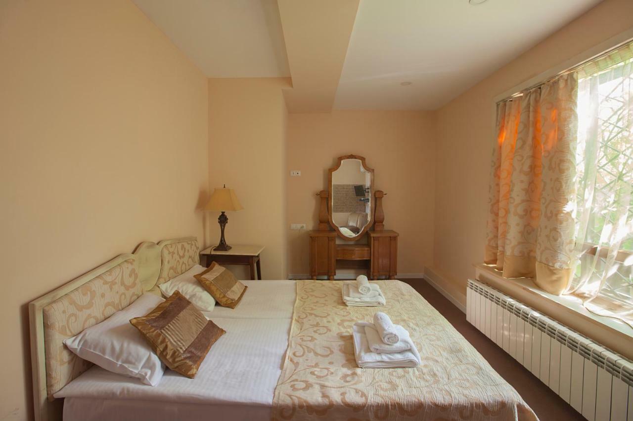Caravan Villa Tbilisi ภายนอก รูปภาพ