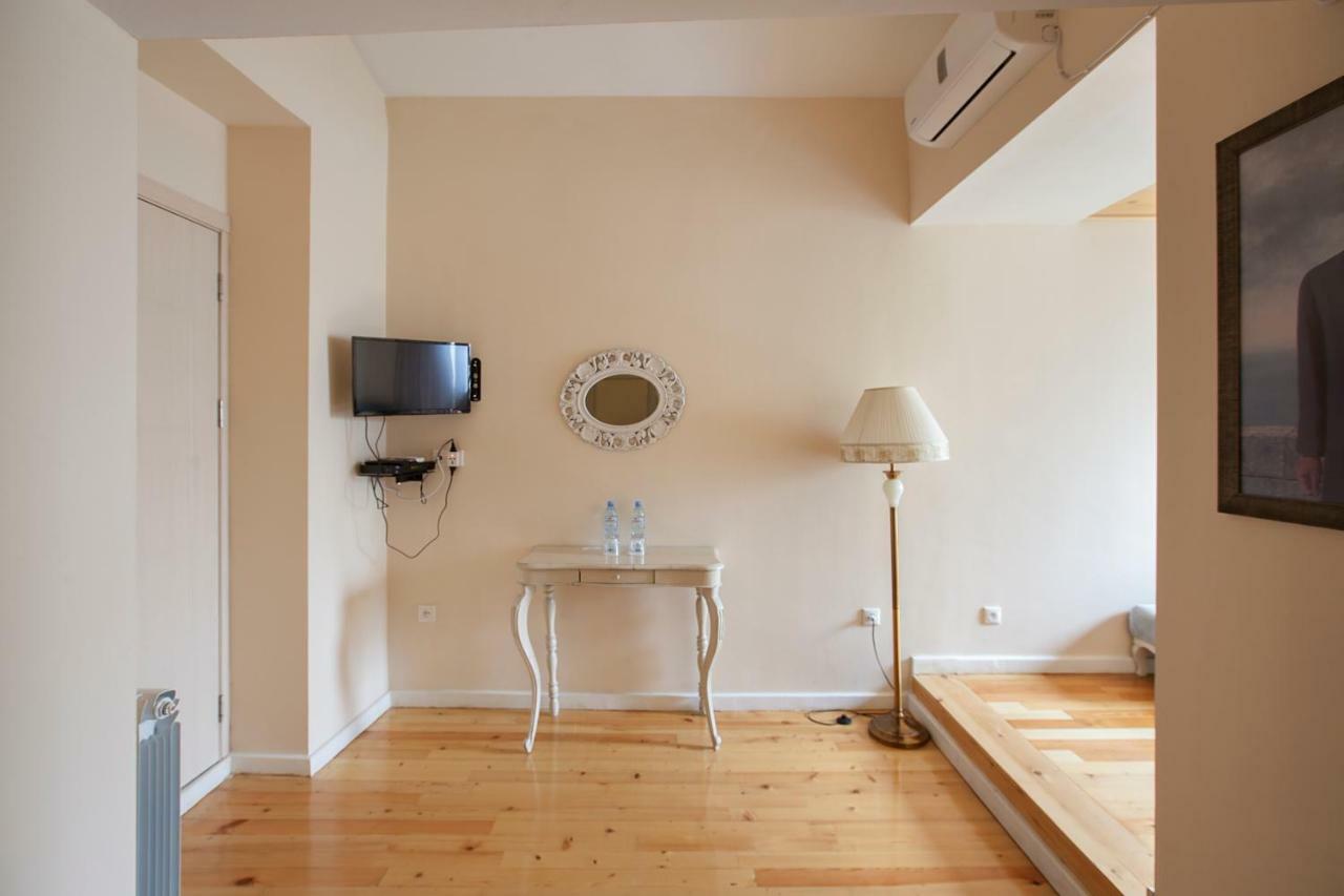 Caravan Villa Tbilisi ภายนอก รูปภาพ