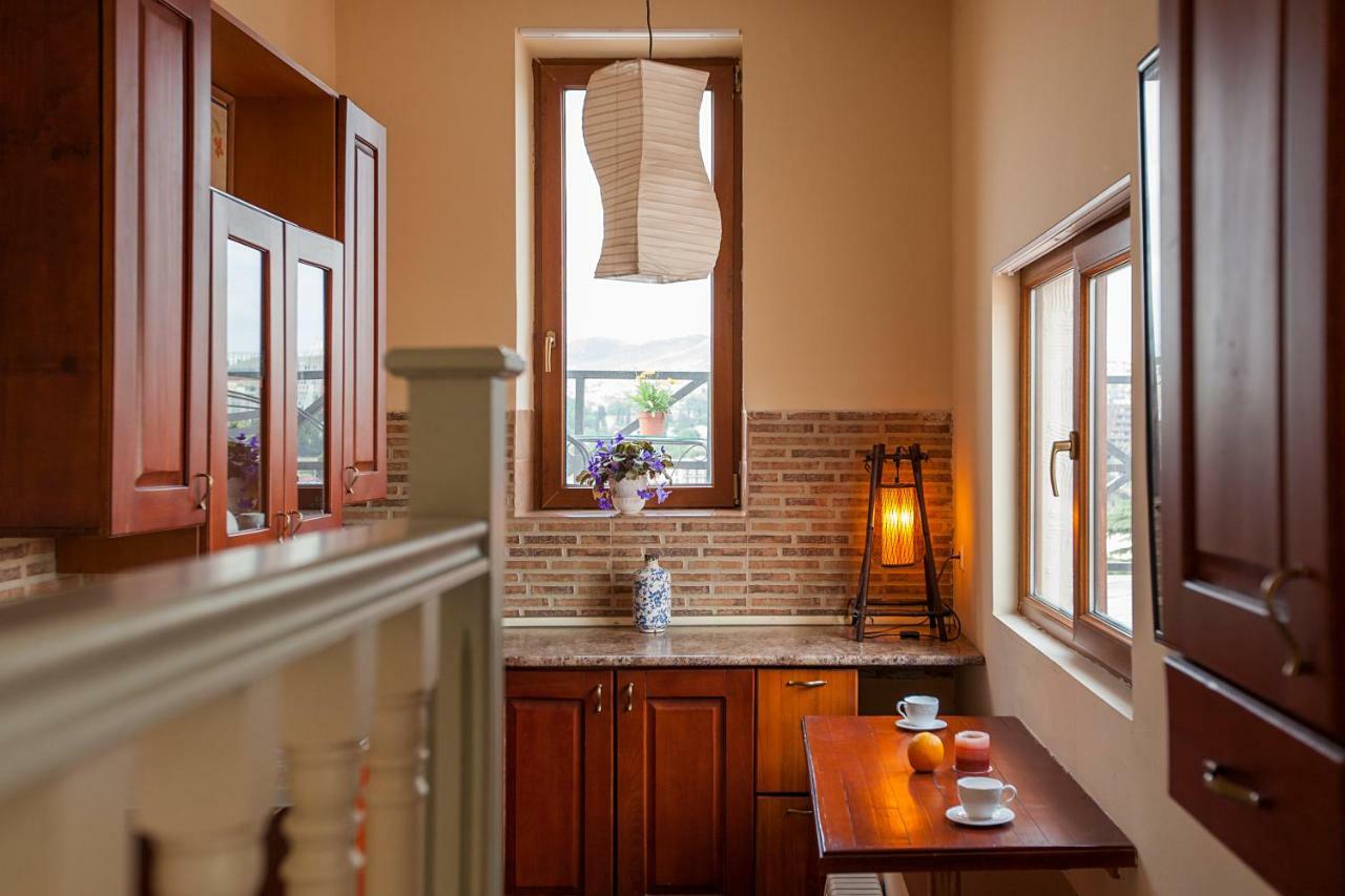 Caravan Villa Tbilisi ภายนอก รูปภาพ
