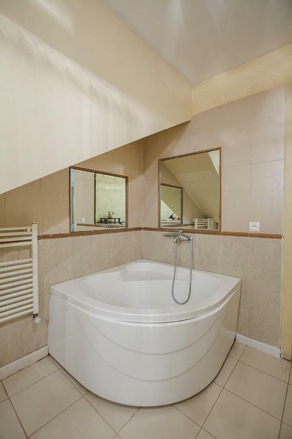 Caravan Villa Tbilisi ภายนอก รูปภาพ